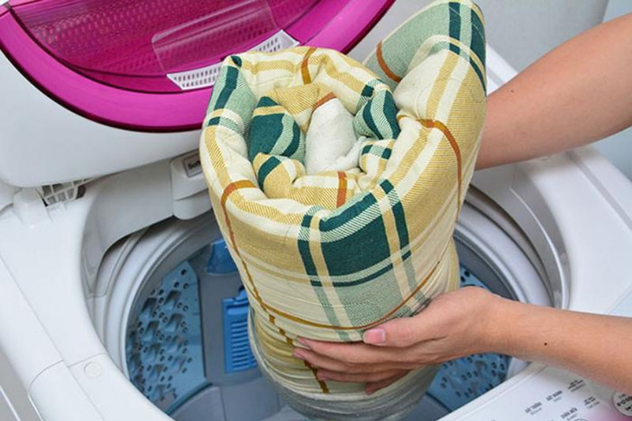 Bí quyết giặt chăn mền siêu sạch bằng máy giặt tại nhà