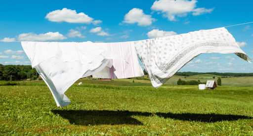 Bí quyết giặt chăn mền siêu sạch bằng máy giặt tại nhà